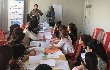 فعالان زن عراقی کشورشان را بازسازی می کنند