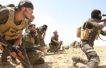 Les combattants tribaux attaquent l'EIIS à l'ouest de l'Anbar