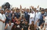 أهالي الحويجة وعناصر الشرطة يبنون ثقة متبادلة