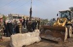 بغداد ترفع الحواجز الخرسانية والسيطرات من الشوارع