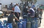 دمشق با کمبود نفت کوره و شیرخشک نوزاد روبرو است