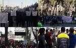 قەیرانی ئابوری ئێران بەرەو ههڵدێر دەبات