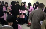 Iraq 473 zarokên çekdarên biyanî yên DAIŞê bo welatên wan ên resen dişîne