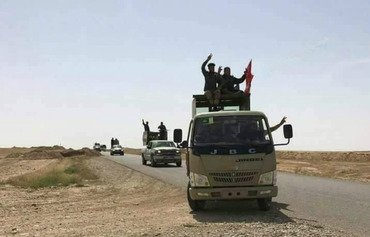 Le CGRI exploite la guerre en Syrie pour établir des routes de trafic par Deir Ezzor