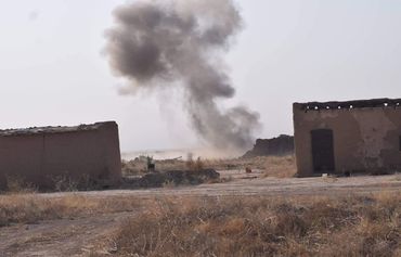 Des maisons d'accueil et explosifs de l'EIIS détruits au désert de Hatra