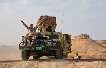العراق يعيد فتح طرق غرب الأنبار وسط تحسن الوضع الأمني