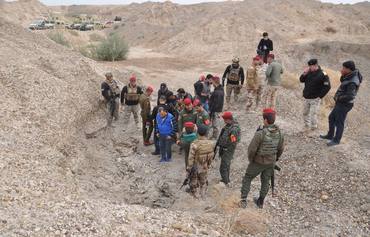 القوات العراقية تعثر على مقبرة جماعية لداعش في هيت