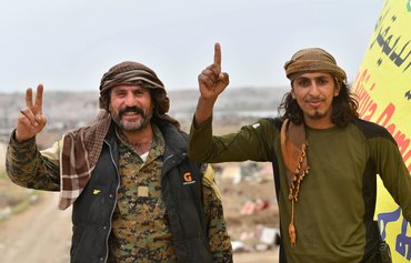 یک سال پس از نبرد الباغوز ساکنان محلی پایان «کابوس» داعش را جشن می‌گیرند