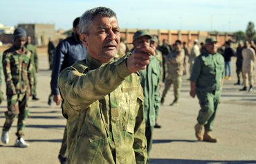 L'homme fort en Libye tente un coup d'État, soutenu par des mercenaires russes