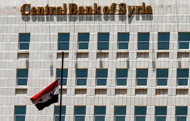 Les États-Unis promettent d'empêcher la victoire d'al-Assad alors que la monnaie baisse