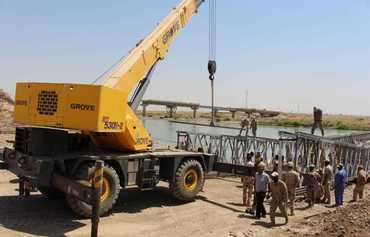 Iraqi forces support reconstruction efforts