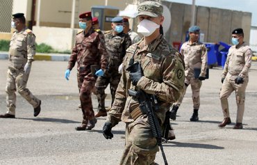 La coalition aide l’Irak à poursuivre la lutte contre l’EIIS, expliquent des responsables