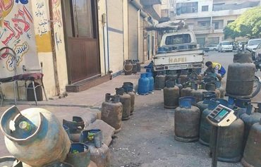 افزایش قیمت‌ های سوخت در ادلب از سوی یک شرکت وابسته به تحریر الشام