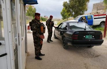 Des responsables irakiens visitent Sinjar et jurent d'aider à la sécurité et à la reconstruction