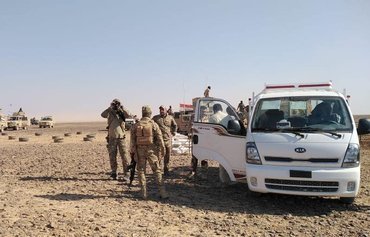 تنگ ‌تر کردن فضا بر بقایای داعش در بیابان انبار توسط نیروهای عراقی