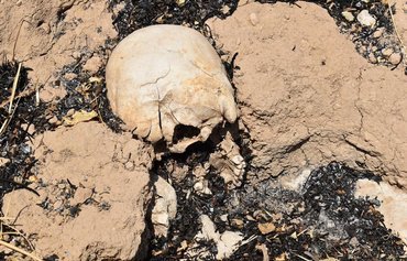 کشف بقایای ١۰۰ قربانی داعش در یک گور دسته جمعی در موصل
