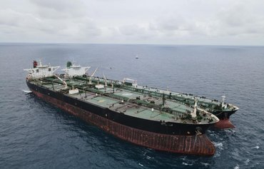 عقوبات أميركية على رجل أعمال عماني تسلط الضوء على مبيعات النفط الإيراني غير القانونية