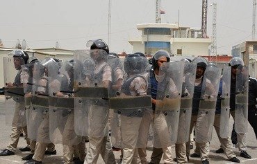 Iraq fortifies prisons against ISIL attacks