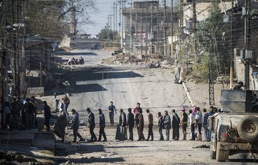 دعاية داعش عن رفاهية الحياة تفندها شهادات أهالي الموصل