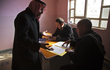 بعد الزواج تحت حكم ’الخلافة‘ عراقيون يجددون عهودهم