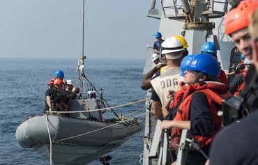 کارشناسان: تلاش نیروی دریایی ایالات متحده در منطقه خلیج برای استقرار ثبات منطقه ای