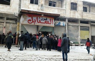 جبهة النصرة تقاتل حلفاءها السابقين في إدلب