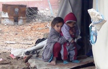 سكان الغوطة الشرقية يعانون تحت الحصار