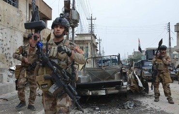 نیروهای عراقی استفاده داعش از بمب های خودرویی در موصل را کاهش داده اند
