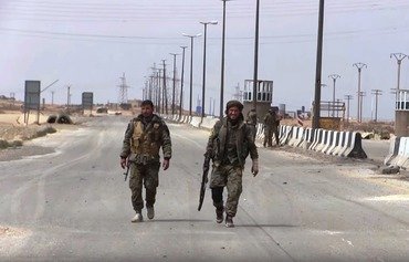 Arab-Kurd alliance surrounds ISIL-held al-Raqa