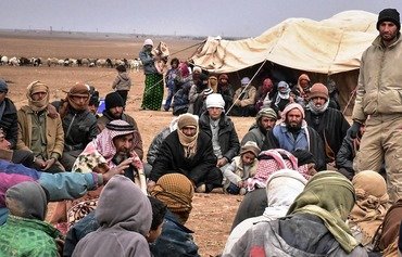 داعش غیرنظامیان را با وعده «پناهگاه امن» فریب می دهد