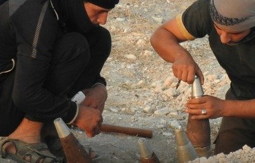 ISIS, Tahrir al-Sham lock horns in rural Hama