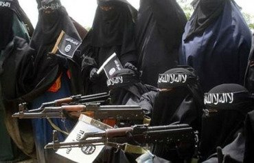 داعش در آستانۀ شکست زنان را به جنگ فراخوانده است