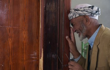 Armancgirtina bimebest a sivîlan li mizgeftan ji aliyê Talîban û nemirovatiya DAIŞ ve