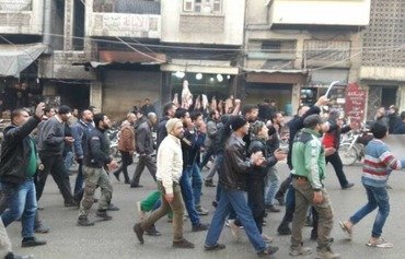 Rural Idlib residents demonstrate against Tahrir al-Sham
