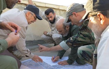 فرمانده سپاه پاسداران انقلاب اسلامی ایران سربازان مزدبگیر خارجی را در سوریه رهبری می کند