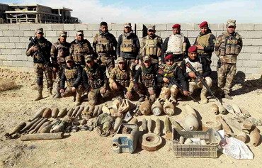 القوات العراقية تستهدف أوكار داعش في صحراء هيت