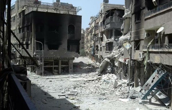 Yarmouk camp comes under heavy regime fire