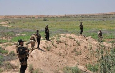 القوات العراقية تلاحق فلول داعش في مطيبيجة