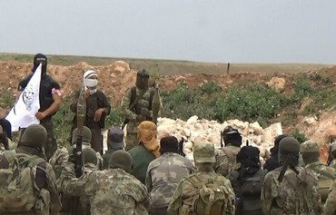 La bataille de Daraa se réchauffe alors que les extrémistes rejoignent la mêlée