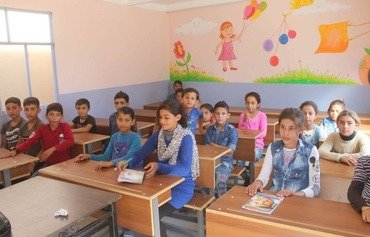 منطقه شمالی سوریه شاهد حضور بالای دانش آموزان در مدرسه است