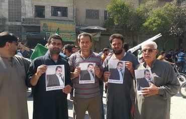 ناشطون يطالبون هيئة تحرير الشام بوقف الاعتقالات