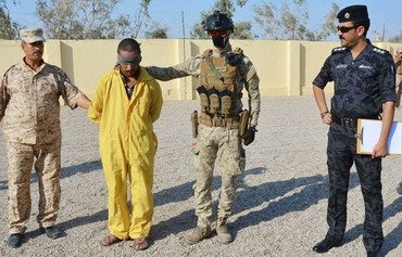 نیروهای عراقی یک هسته 5 عضوی داعش را در القائم دستگیر کردند