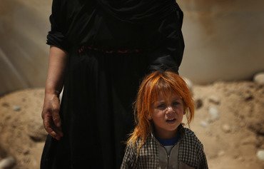 المدعي العام: مسلحة من داعش تترك فتاة ʼمستعبدةʻ في الخامسة من العمر تموت من العطش