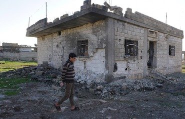 شهرهای ادلب به دلیل گلوله باران رژیم خود را «مناطق وحشت زده» اعلام کردند