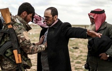 عناصر داعش يكشفون عن طبيعتهم الحقيقية في شرق سوريا