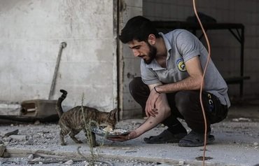 Çalakgerên Sûrî armanckirina xebatkar û sazîyên bijîşkî şermezar dikin