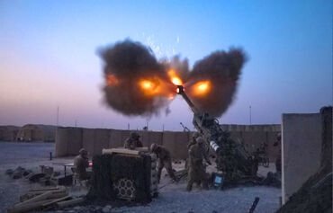 قصف مدفعي أميركي يستهدف أوكار داعش جنوب الموصل