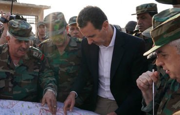 أهالي إدلب ينظرون لزيارة الأسد كإنذار
