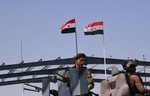 رکود مبادلات بازرگانی در گذرگاه مرزی القائم به نفع گروه های شبه نظامیان تحت حمایت ایران است