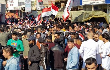 احتجاجات الناصرية تصب جام غضبها على الميليشيات الموالية لإيران